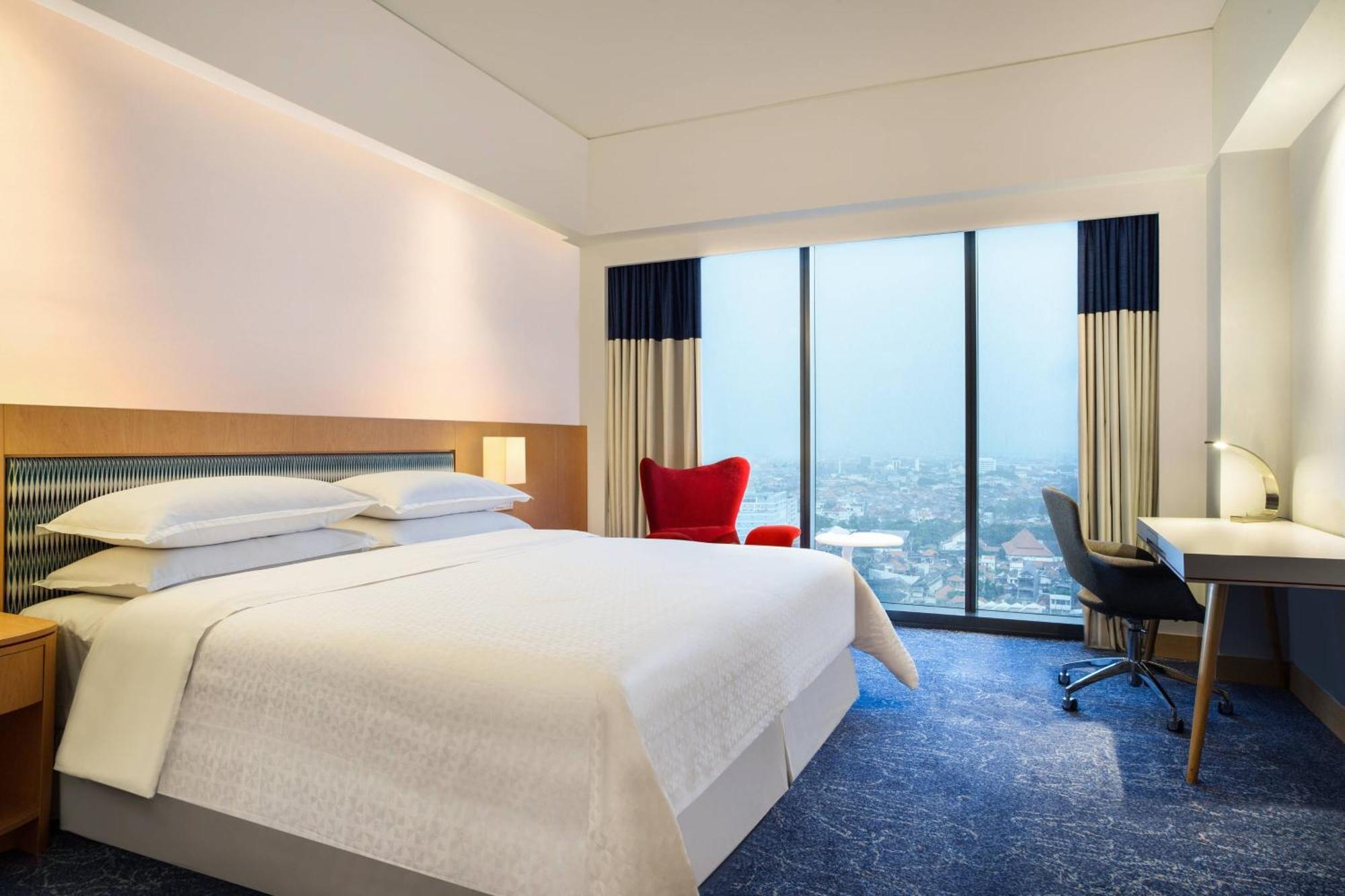 Four Points By Sheraton Surabaya, Tunjungan Plaza Exterior photo